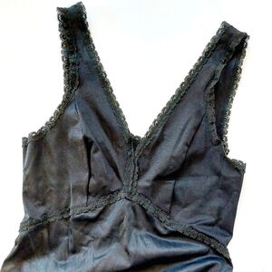 Vintage Boudoir 60s‎ 70s Black Lace V-Neck Nightgown size 34 Wonder Maid